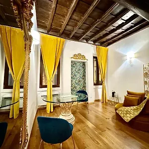 Apartamento Via Della Scala, Roma